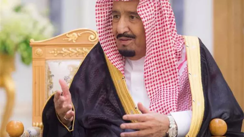 خادم الحرمين الشريفين يبعث رسالة خطية لأمير الكويت حول العلاقات الثنائية