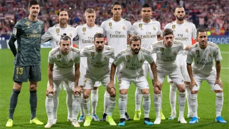 شاهد نصف دستة اهداف ريال مدريد فى شباك ليفانتى.. فيديو