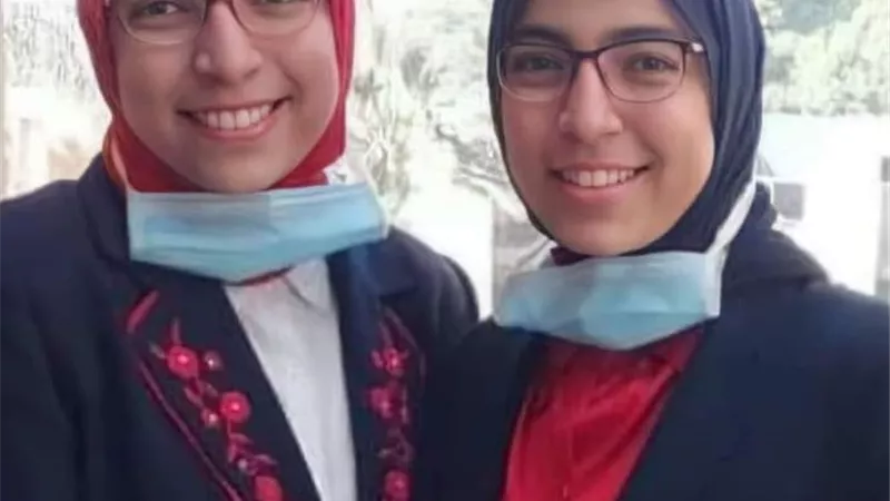 منحة دراسية في أمريكا لتوأم الشرقية