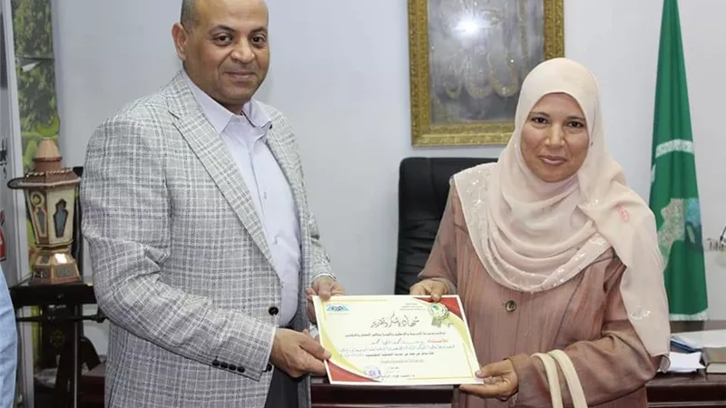 تعليم المنيا يكرم الأخصائية الإجتماعية الأولى على مستوى الجمهورية