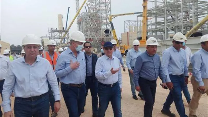 وزير البترول يتفقد مشروع إنتاج الألواح الخشبية متوسطة الكثافة MDF من قش الأرز باستثمارات 5.5 مليار جنيه