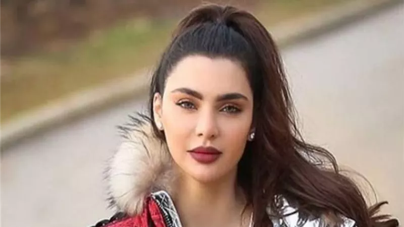 اطلالة ساحرة لـ قمر تخطف الانظار .. صور