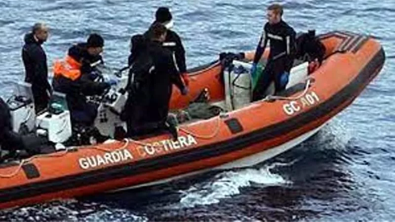 خفر السواحل اليونانى ينقذ 20 مهاجرا سوريا قبالة جزيرة رودس