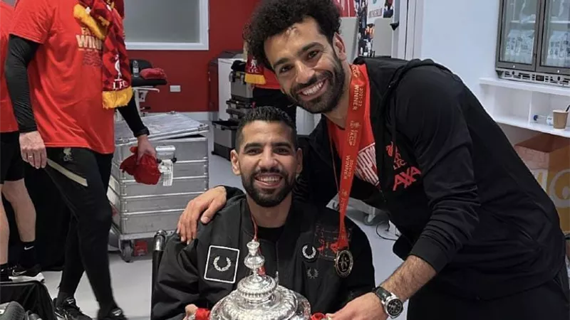 تعليق أحمد موسى على احتفال محمد صلاح مع مؤمن زكريا ولاعبى ليفربول