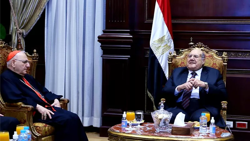 رئيس مجلس الشيوخ يلتقي بطريرك بابل للكلدان الكاثوليك بالعراق