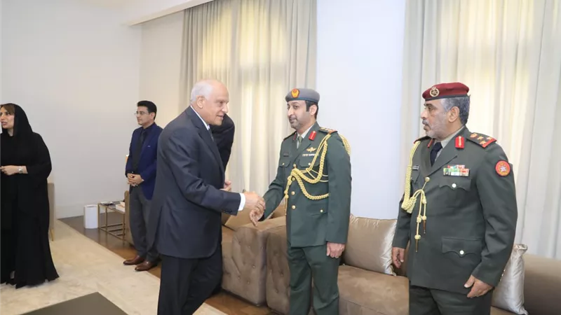محافظ الجيزة يقدم واجب العزاء فى وفاة الشيخ خليفة بن زايد آل نهيان رئيس دولة الإمارات العربيـة المتحدة
