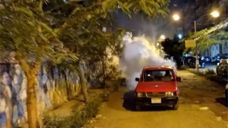حملات مكافحة الحشرات ورش المصارف تجوب الإسماعيلية..صور