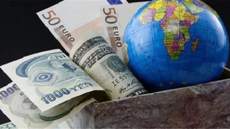 خبير اقتصادي يوضح 5 محاور لخطة الحكومة للتعامل مع الأزمة الاقتصادية