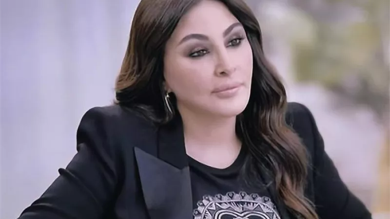 اليسا : 