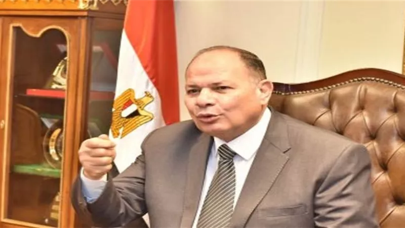 محافظ أسيوط يعلن انطلاق حملة وزارة الصحة 