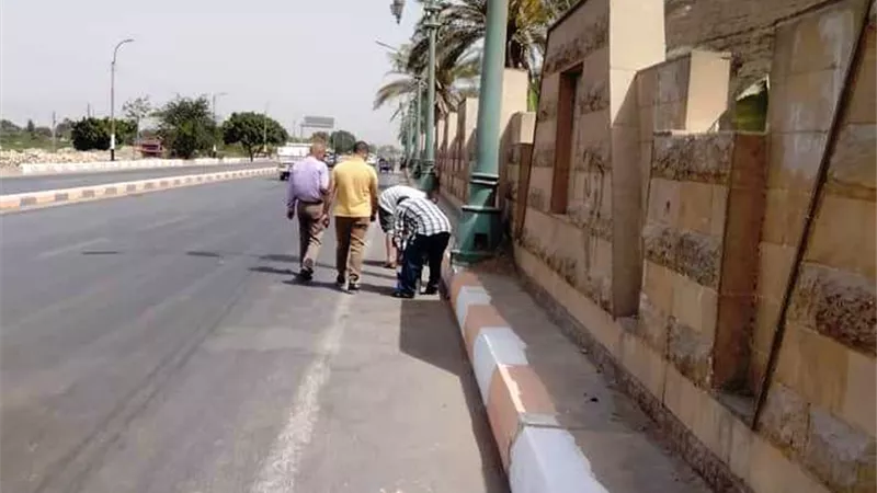 حملات مكثفة للنظافة وازالة الاشغالات فى مراكز المنيا