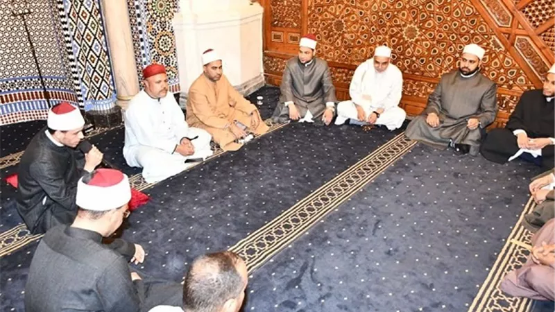 الاوقاف : انعقاد المقرأة للأئمة وأعضاء المقارئ بمسجد الحسين