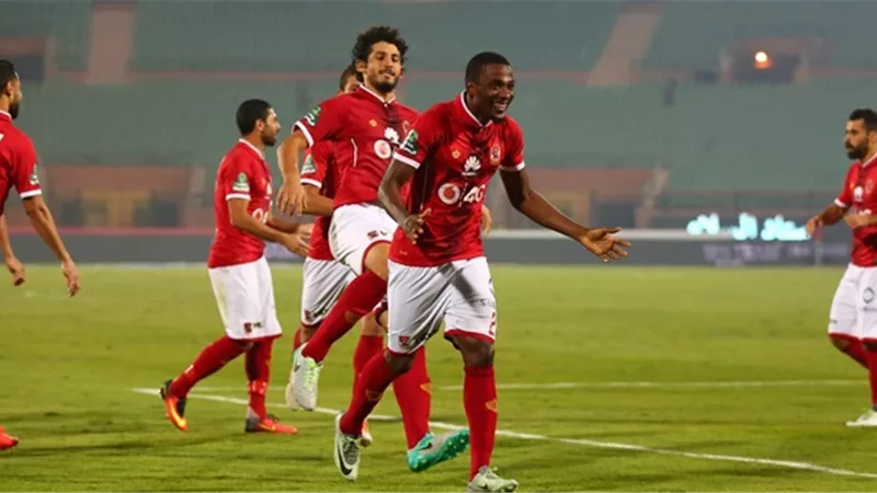 نجم الأهلى السابق يكشف حقيقة مفاوضات الزمالك لضمه فى الصيف