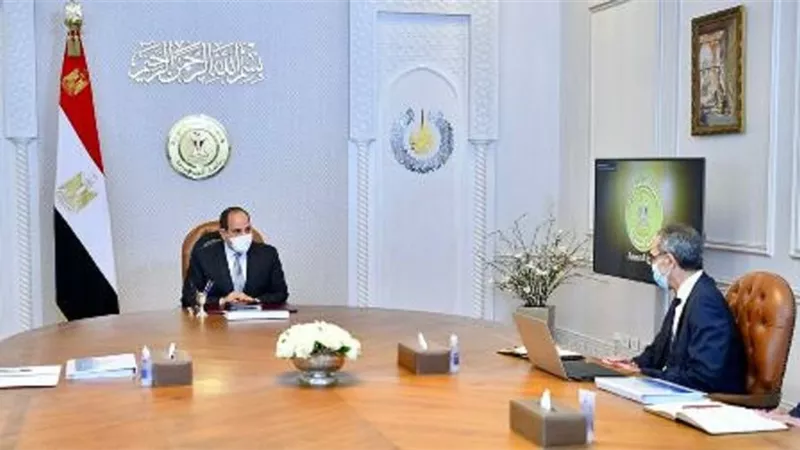 الرئيس السيسي يعقد اجتماعًا لمتابعة المشروعات القومية الخاصة بقطاع الاتصالات وتكنولوجيا المعلومات