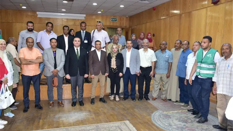 نائب محافظ الأقصر يشهد عرض انجازات وحدة السكان والجهات المشتركة خلال العام والنصف الماضى