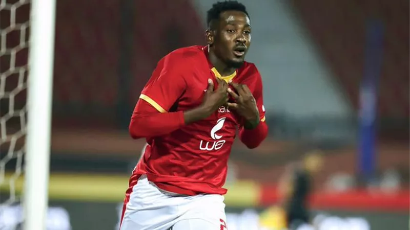 اجايى يلمح فى رغبته باللعب لـ الزمالك