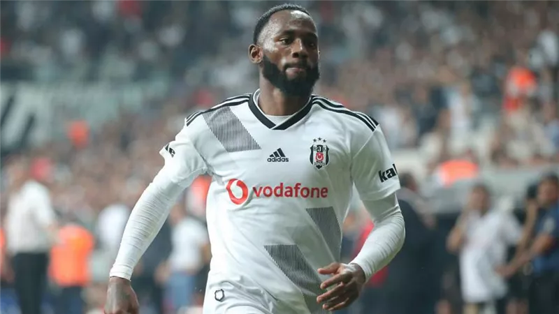 الفيفا يسمح للفرنسي نكودو بتمثيل منتخب الكاميرون