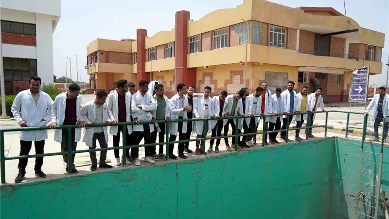 رحلة تعريفية لطلاب كلية التمريض للتعرف على مراحل تنقية المياه بسوهاج