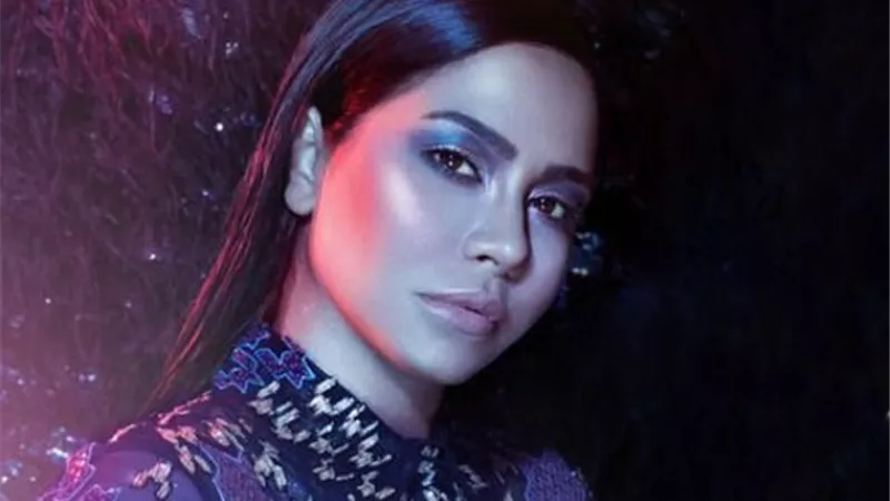 شيرين عبدالوهاب :خالص التعازي لدولة الإمارات وشعبها الحبيب فى وفاة سمو الشيخ خليفة بن زايد