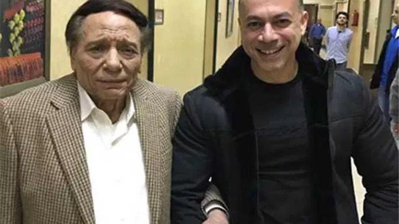تامر مرسى لـ عادل إمام : كل سنة و انت منور شاشتنا و على طول معانا
