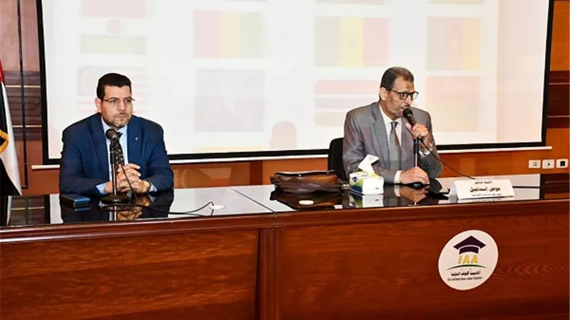عميد كلية الدراسات الإسلامية:الأمة التي تفرِّط في لسانها تفرط في هويَّتها وتفقد ثقافتها