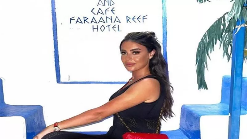 بمكياج جذاب .. ميرنا نور الدين تتألق في أحدث إطلالتها
