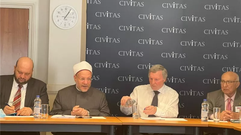 المفتي:أصدرنا أكثر من ٧٠٠ تقرير لتحليل الفتاوى المفتقدة للمعايير العلمية
