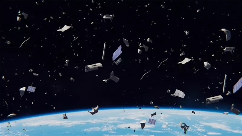 النفايات الفضائية تهدد الأقمار الصناعية بالاصطدام