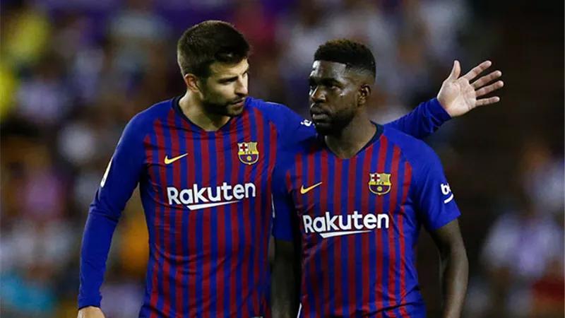 برشلونة يعرض مدافعه على أرسنال في الميركاتو الصيفي