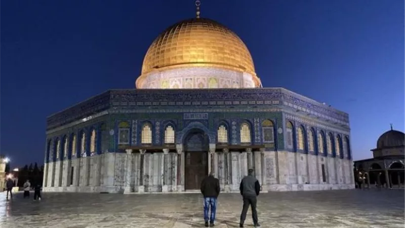 مستوطنون يقتحمون المسجد الأقصى وحاخام مُتطرف يدعو لتفكيك 