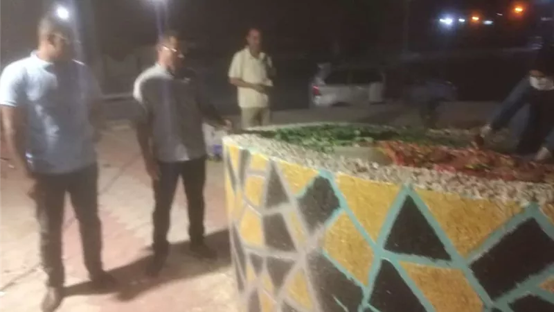 طالبات قسم الزخرفة بسفاجا يزينون ميدان العروسة بسفاجا