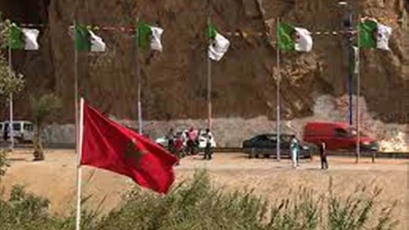 السلطات الجزائرية تعيد فتح حدودها البرية مع تونس وليبيا لأغراض تجارية