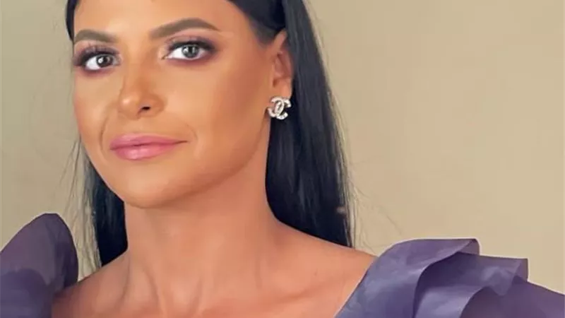 بالموڤ .. مروة الأزلى تبرز جمالها فى أحدث إطلالتها