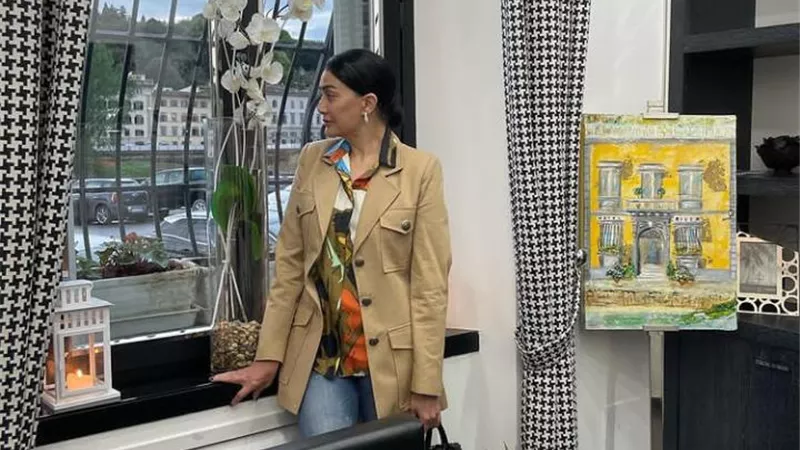 غادة عبدالرازق تسحر أنظار متابعيها بإطلالة مميزة .. صور