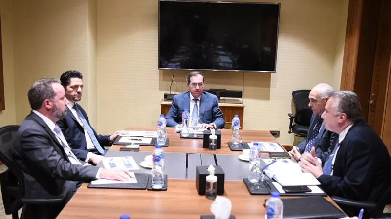 وزير البترول يبحث التعاون مع شركة بيكرهيوز الأمريكية في مجال تحسين كفاءة استخدام الطاقة