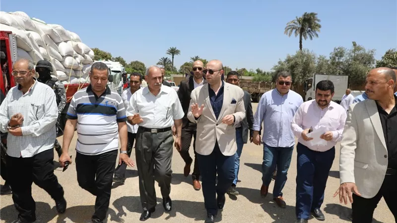 محافظ بنى سويف يتفقد مطاحن مصر الوسطى