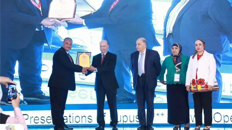 افتتاح المؤتمر العلمي الأول لقسم الروماتيزم والمناعة بطب عين شمس