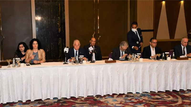 لقاء ثنائى بين الوفد المصرى والصربى لتحديد نقاط التعاون بين مدينتى شرم الشيخ ونيش