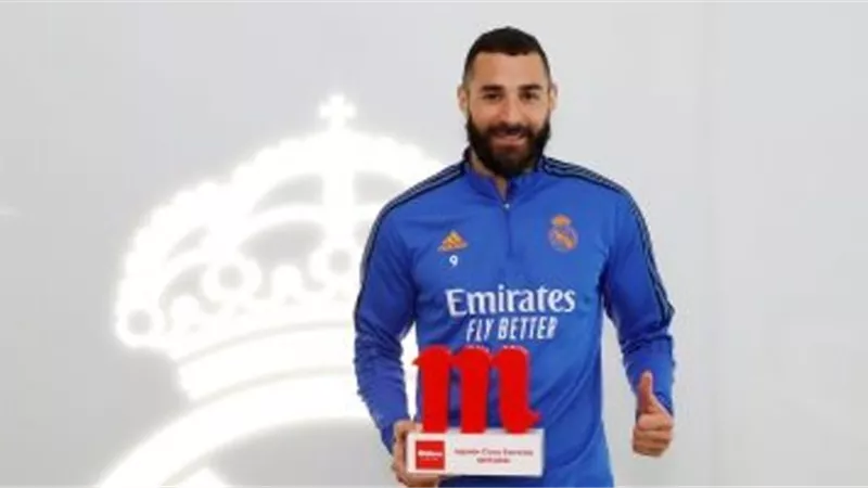 بنزيما يتوج بجائزة لاعب شهر إبريل فى ريال مدريد