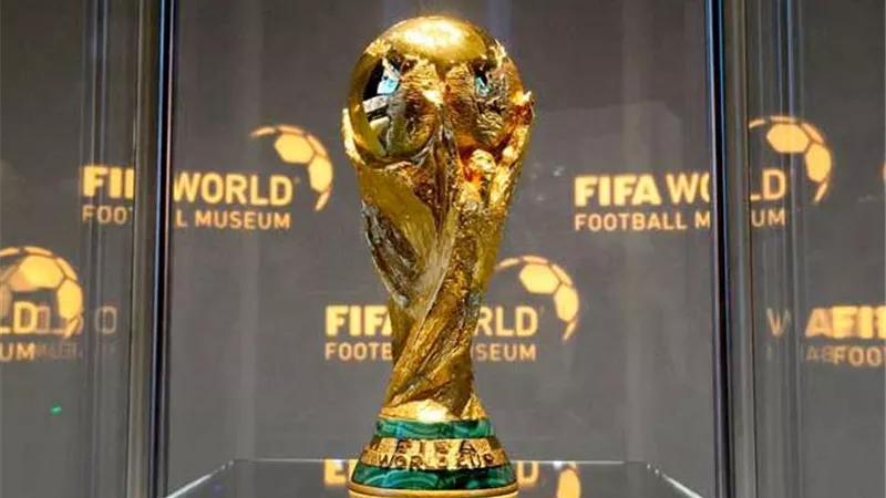 تعرف على الحكام العرب والأفارقة المشاركين فى كأس العالم قطر 2022