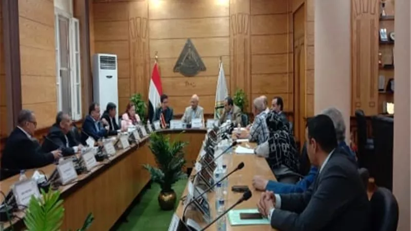 رئيس جامعة بنها: رفع حالة الطوارئ بالقطاعات استعداداً لامتحانات الفصل الدراسى الثانى
