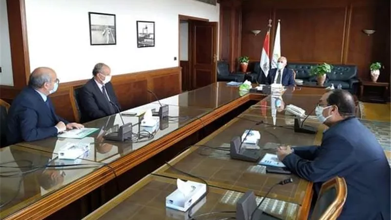 عبد العاطى : تحديث المنظومة المائية يهدف لتحقيق التنمية المستدامة للمشروعات الزراعية
