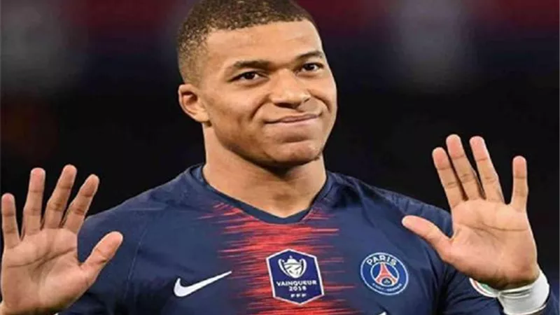 رومانو: مبابى يطالب من ريال مدريد مهلة للتفكير