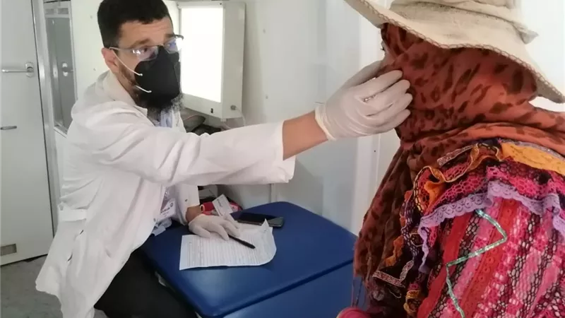 قافلة طبية تعالج ١٥٣٧ مواطنا في دمياط ..صور