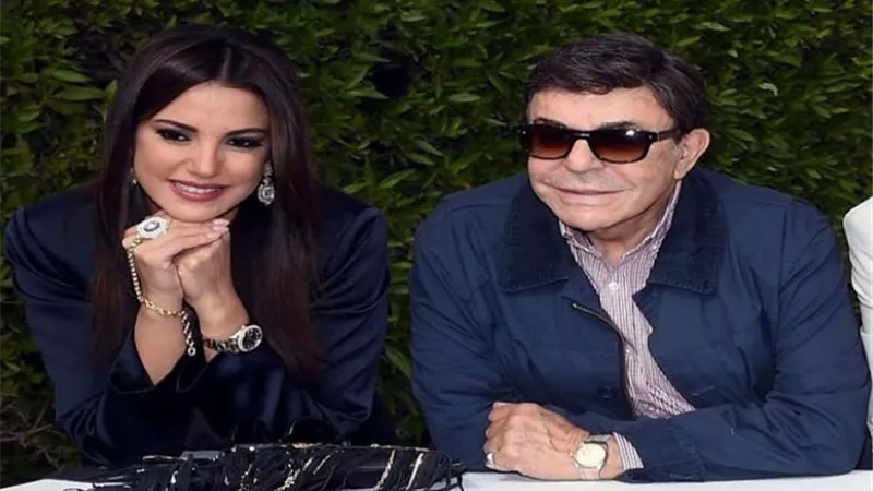 موسوعة فنية أحب الفن والسينما بكل كيانه.. درة تودع سمير صبري بكلمات مؤثرة