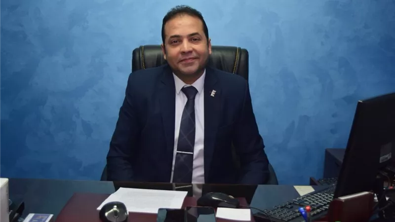 رئيس شعبة الاتصالات بالغرف التجارية : اهتمام رئاسي بدفع منظومة التحول الرقمي بالتزامن مع انتقال الحكومة للعاصمة الادارية