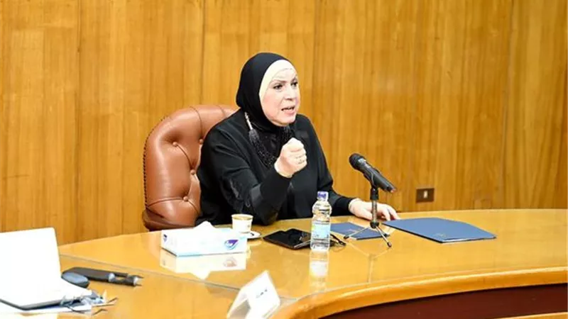 نيفين جامع: خطة تطوير شاملة لمنظومة إجراءات وخدمات التنمية الصناعية