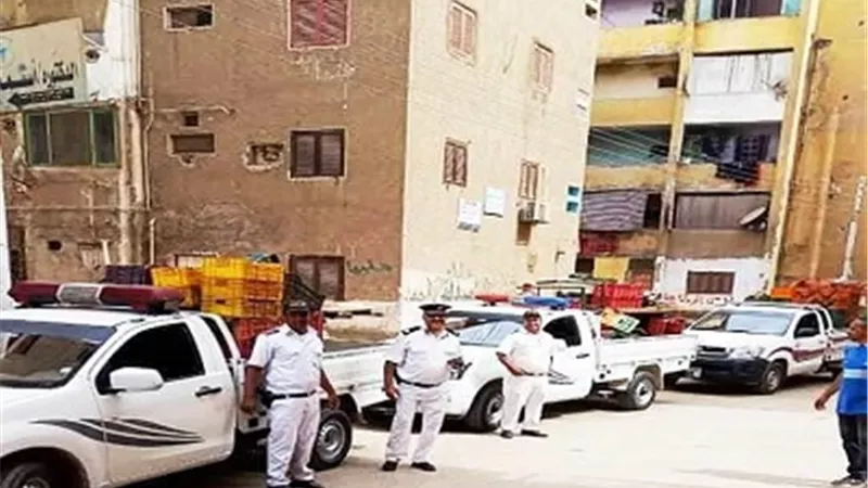 مصادرة 238 مضبوطات مرافق متنوعة بسوق مدينة ناصر بسوهاج