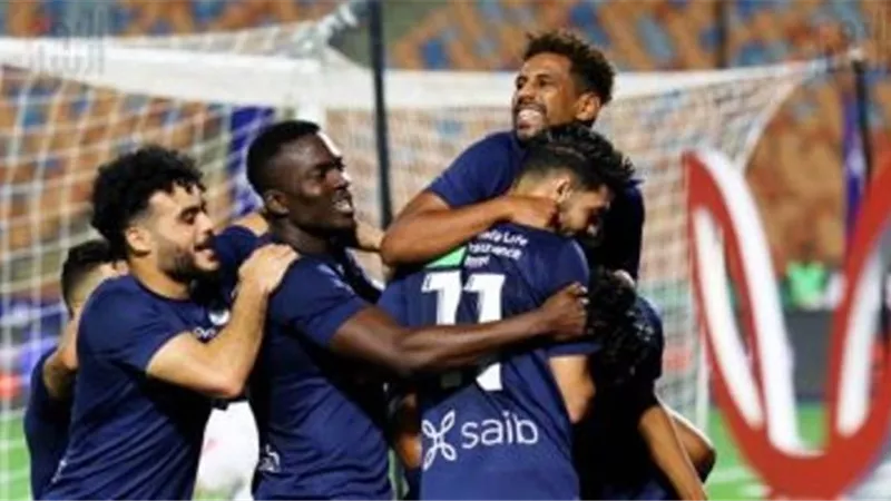 هدف الأهلي والزمالك .. مفاجأة في عقد مهاجم إنبى الخطير