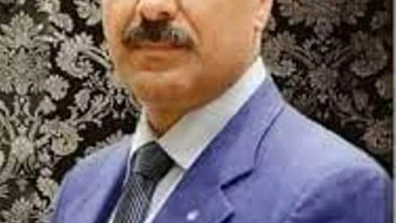 الفولي يستبعد رئيس لجنة ومراقب من أعمال الامتحانات بالسويس